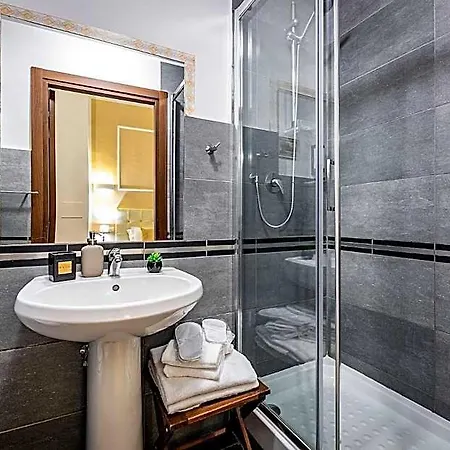 De Biffi Bed and breakfast 4*