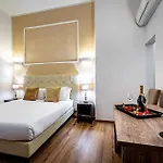 De Biffi Oda ve Kahvaltı 4*